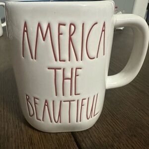Rae Dunn ‘America the Beautiful’ Mug